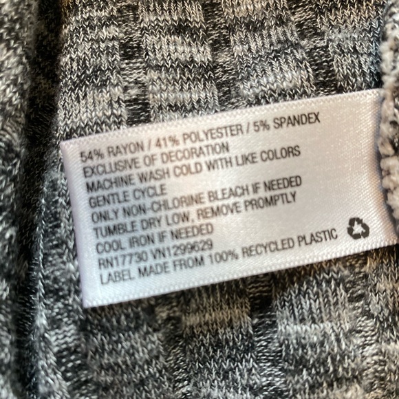 Women’s Long Sleeve t-shirt!! - Picture 6 of 7